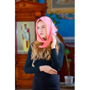 Жіноча персикова хустка однотонна на голову для походу в храм Долорес