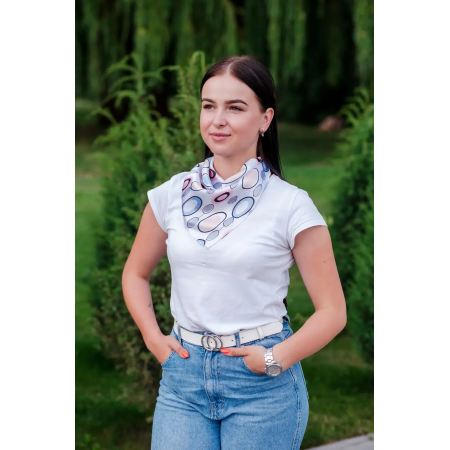 Жіноча хусточка атласна стильна літня модна біла з візерунками